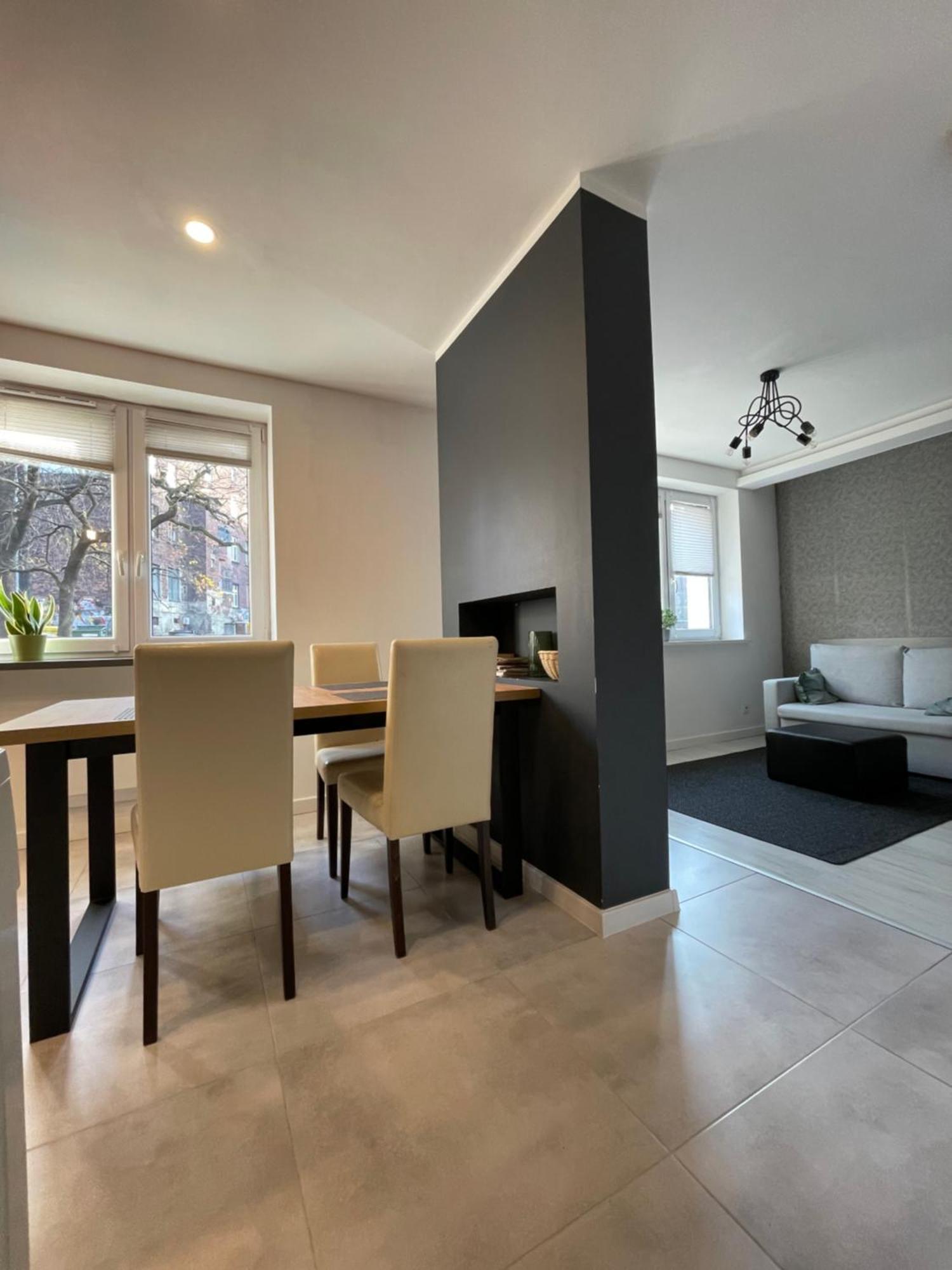 MISVEST Karol IX Apartment Zabrze Bagian luar foto